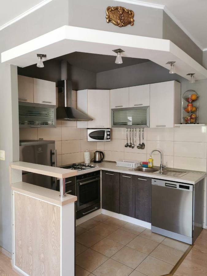 Big And Spacious Apartment In The Heart Of Омиш Экстерьер фото